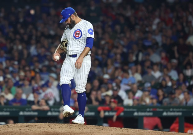 Chicago Cubs relief pitcher Andrew Kittredge reacts on the mound during a rough seventh inning of a game against the Cincinnati Reds at Wrigley Field in Chicago on Aug. 5, 2025. (Chris Sweda/Chicago Tribune)