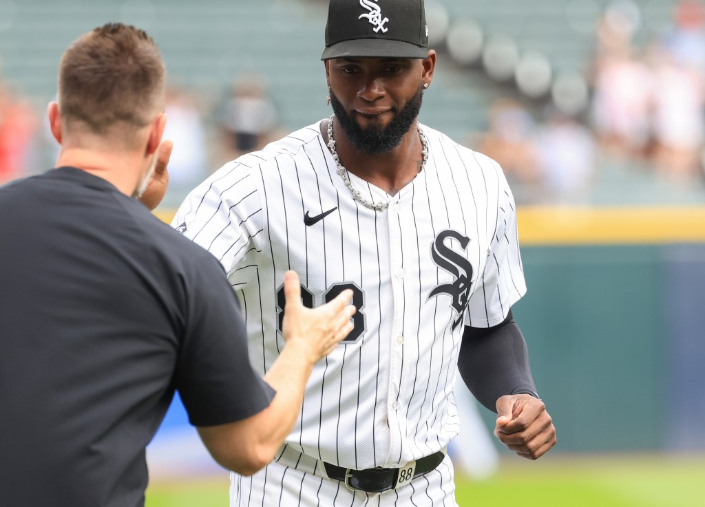 Luis Robert Jr. on staying with Chicago White Sox at deadline