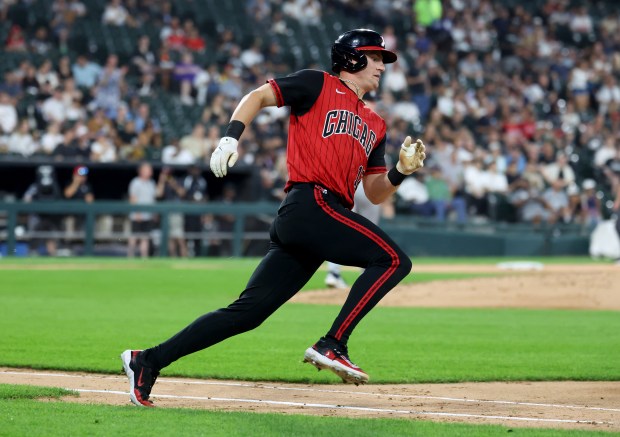 Chicago White Sox shortstop Colson Montgomery sprints around first base en route to a double in the fourth inning of a game against the Minnesota Twins at Rate Field in Chicago on Aug. 22, 2025. (Chris Sweda/Chicago Tribune)
