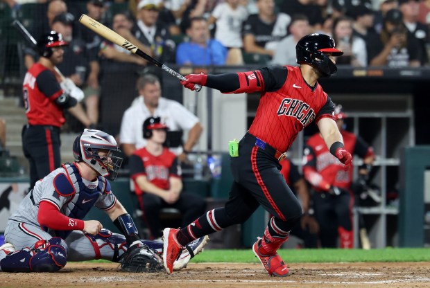 Chicago White Sox designated hitter Edgar Quero drives in a run on a single in the fourth inning of a game against the Minnesota Twins at Rate Field in Chicago on Aug. 22, 2025. (Chris Sweda/Chicago Tribune)