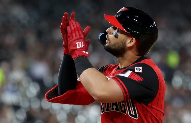 Chicago White Sox designated hitter Edgar Quero celebrates at first base after driving in a run on a single in the fourth inning of a game against the Minnesota Twins at Rate Field in Chicago on Aug. 22, 2025. (Chris Sweda/Chicago Tribune)