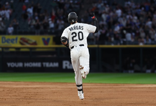Chicago White Sox first baseman Miguel Vargas rounds the bases after hitting a grand slam in the second inning of a game against the New York Yankees at Rate Field in Chicago on Aug. 28, 2025. (Chris Sweda/Chicago Tribune)