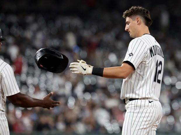 Chicago White Sox shortstop Colson Montgomery tosses his helmet aside after lining out to end the 10th inning of a game against the New York Yankees at Rate Field in Chicago on Aug. 30, 2025. (Chris Sweda/Chicago Tribune)