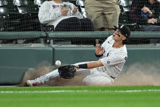 Brooks Baldwin #27 of the Chicago White Sox makes a sliding catch on a ball hit by Adam Frazier of the Kansas City Royals (not pictured) during the fifth inning at Rate Field on Aug. 25, 2025 in Chicago, Illinois. (Photo by Daniel Bartel/Getty Images)