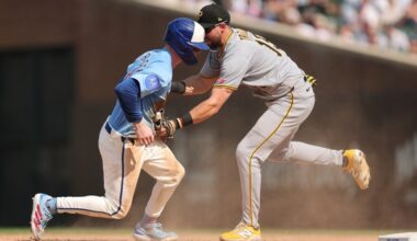 Chicago Cubs lose to Pittsburgh Pirates 3-2 at Wrigley Field