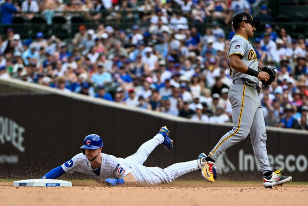 Cubs right fielder Kyle Tucker steals second base during the eighth inning against the Pirates on Aug. 16, 2025, at Wrigley Field. (Zoe Davis/Getty Images)