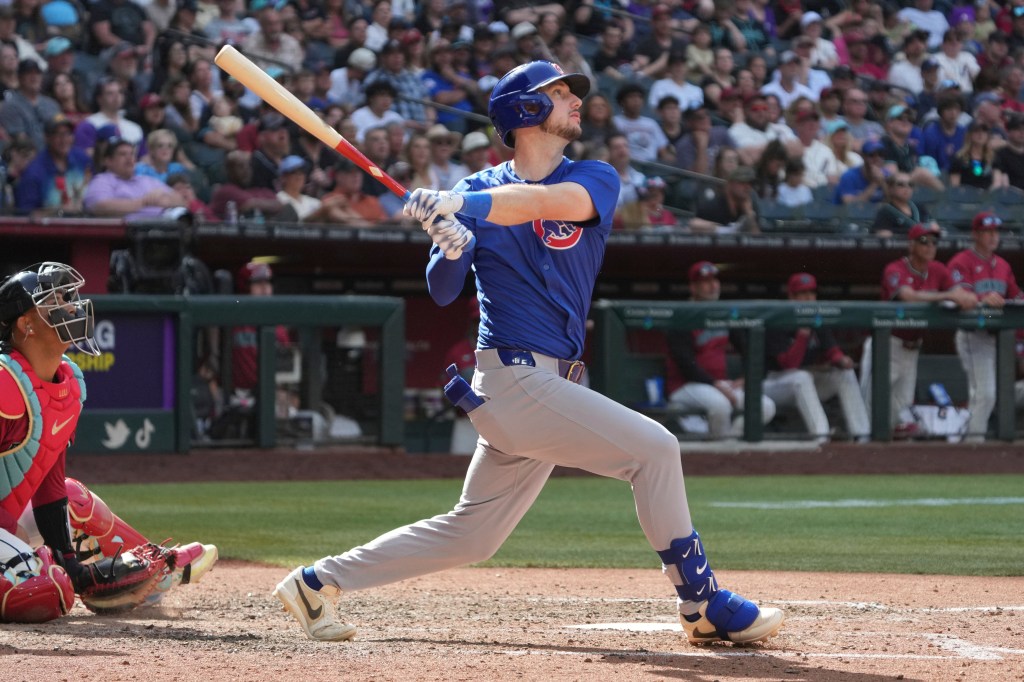 Squander lead to split series with Arizona