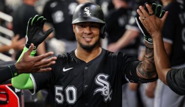 Chicago White Sox hit 4 home runs, stave off Atlanta Braves rally