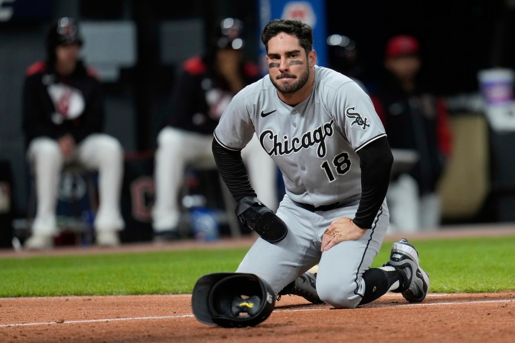 Chicago White Sox drop 7th straight in a painful ending