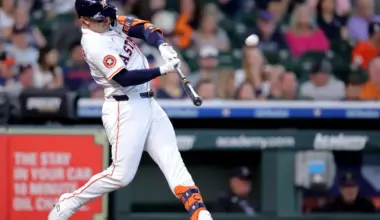 Astros' $60 million first baseman finding his groove at the plate image