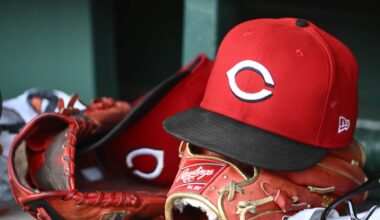 Analyst Ranks Reds Legend Above Cal Raleigh's Historic Season