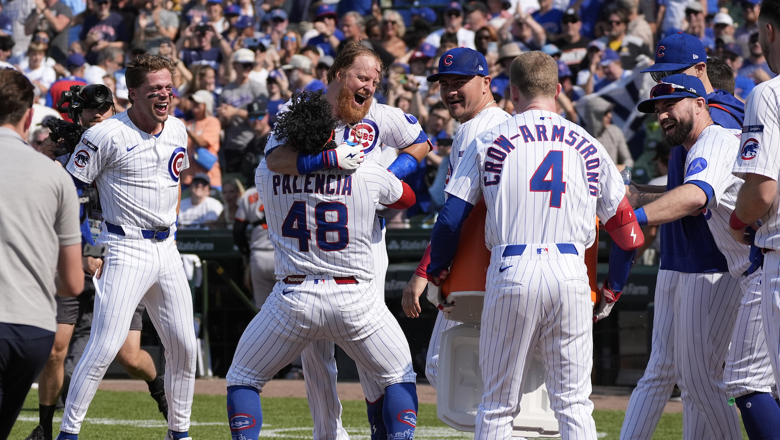Justin Turner, Cubs revel in veteran's walk-off homer to beat Orioles
