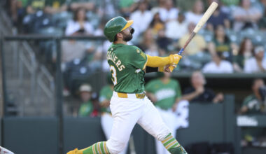 Diamondbacks lose to A's...