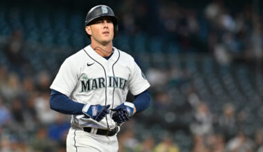 Mariners Designate Dylan Moore For Assignment
