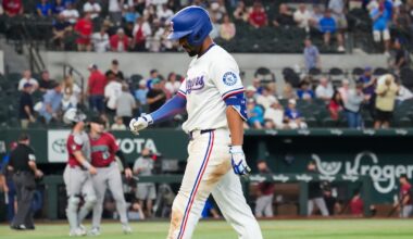 See photos from Rangers' brutal afternoon loss to Diamondbacks