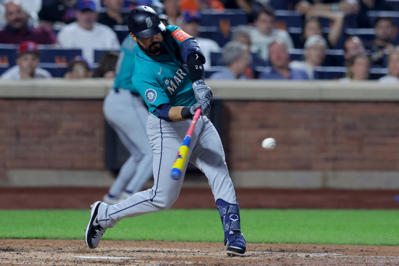 Seattle Mariners third baseman Eugenio Suarez