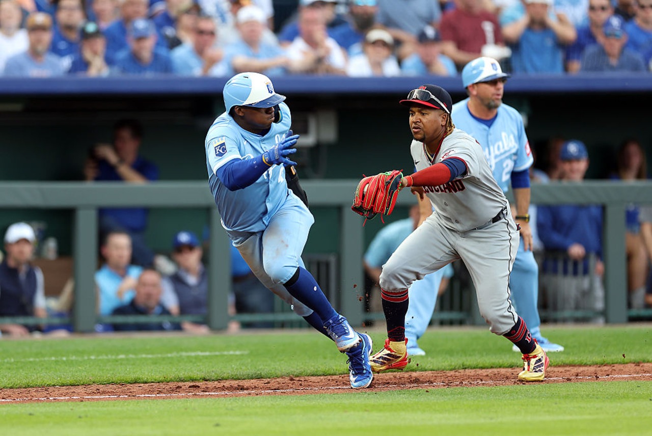 King-sized pickle helps Cleveland flush Royals: Guardians breakfast today