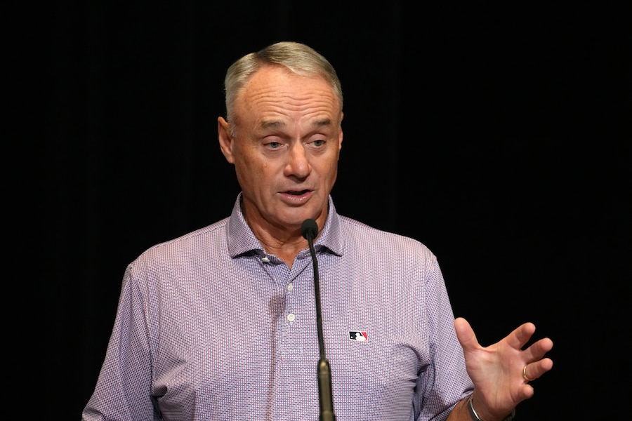 Rob Manfred meets with Orioles, steers clear of salary cap discussions