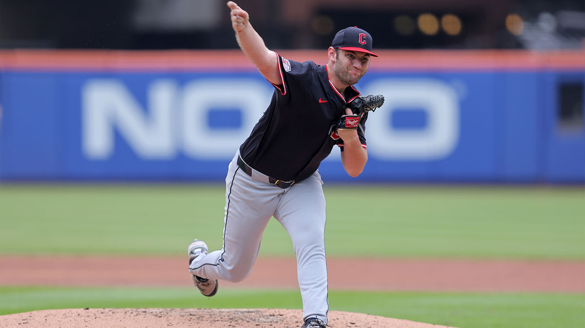 Cleveland Guardians starting pitcher Gavin Williams (32) pitches against the New York Mets during the third inning at Citi Field.