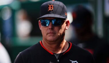 Tigers' AJ Hinch Has Stern Warning as AL Central Lead Plummets
