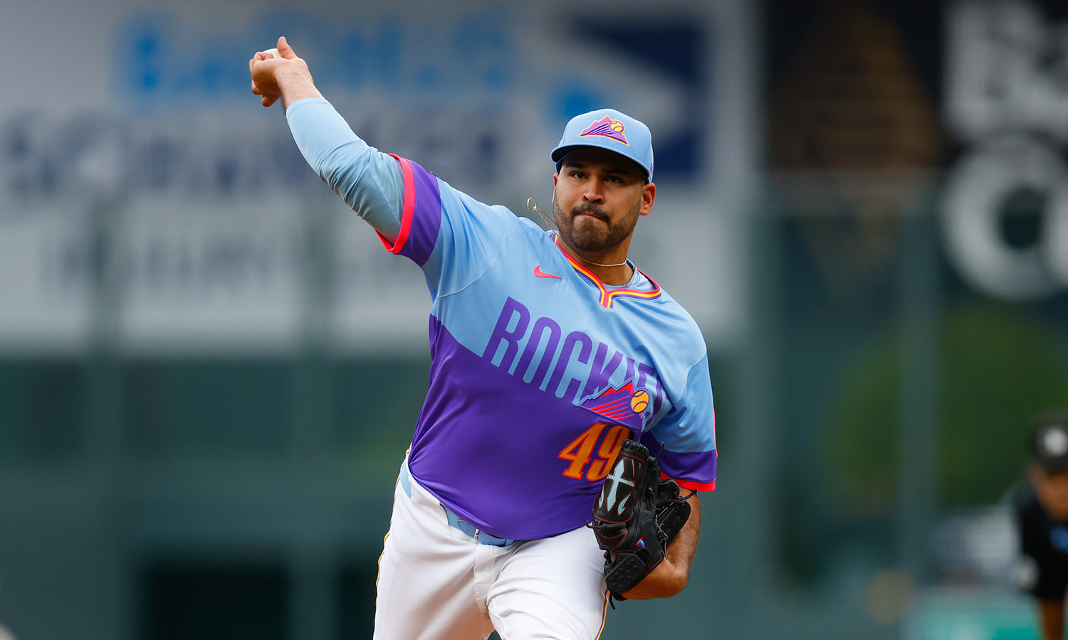 Senzatela gets used to reliever role in first true bullpen appearance for Rockies this season