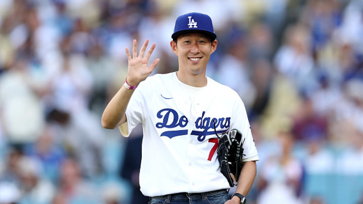 LAFC star Son Heung-min throws strike at Dodger Stadium before Dodgers-Reds finale – NBC Los Angeles