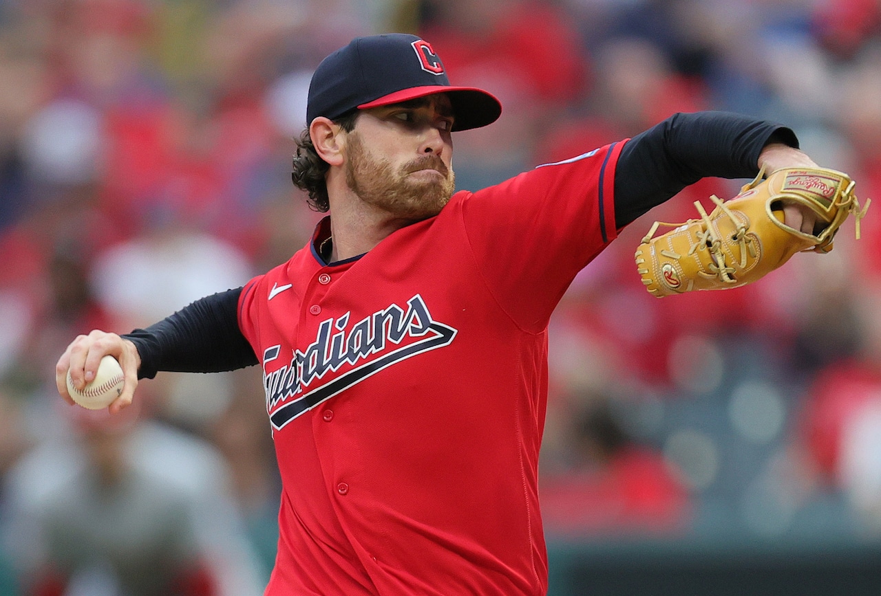 Guardians’ former Cy Young winner makes 2025 debut Friday with Blue Jays