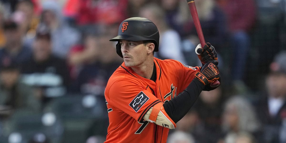 Royals acquire Giants outfielder Mike Yastrzemski