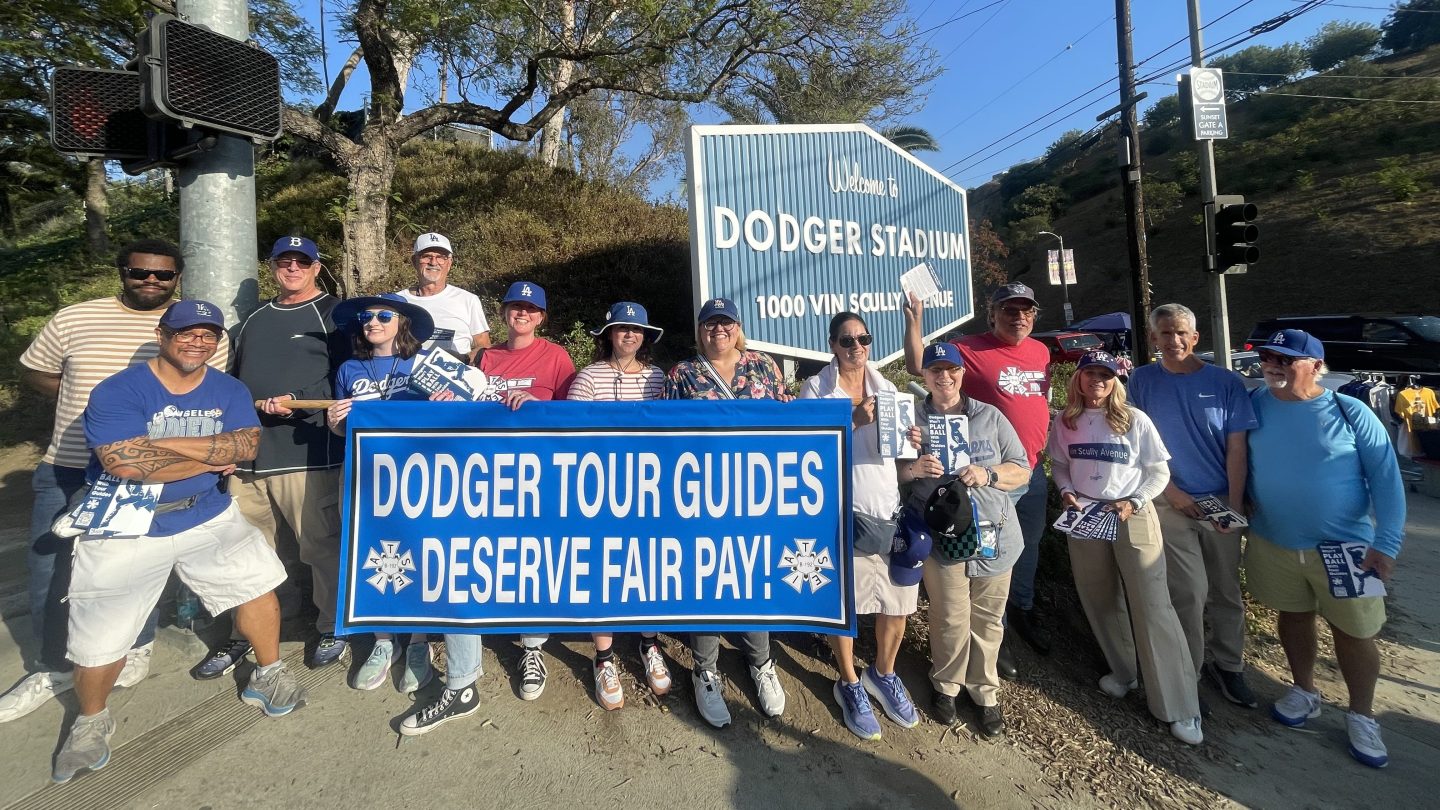 Dodgers Stadium Tour Guides Leaflet Padres Game