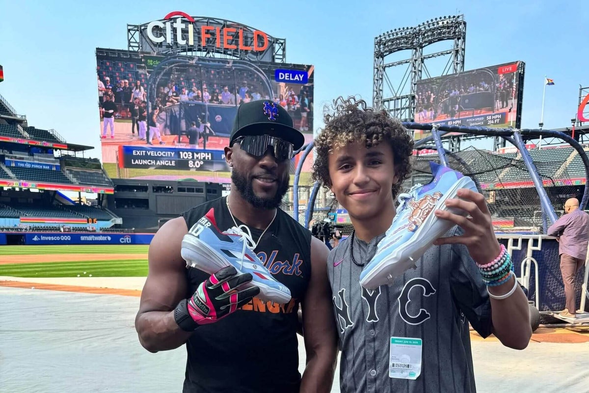 Meet teenage phenom EvanTheArtist, cleat customizer to MLB superstars