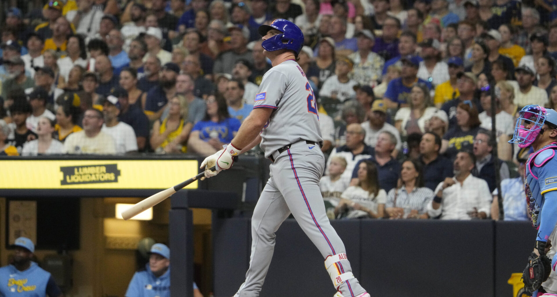 Despite Loss, Alonso Ties Strawberry For Mets All-Time Home Run Record