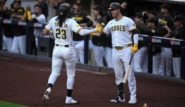 Tatis makes spectacular leaping catch to rob Devers of a home run