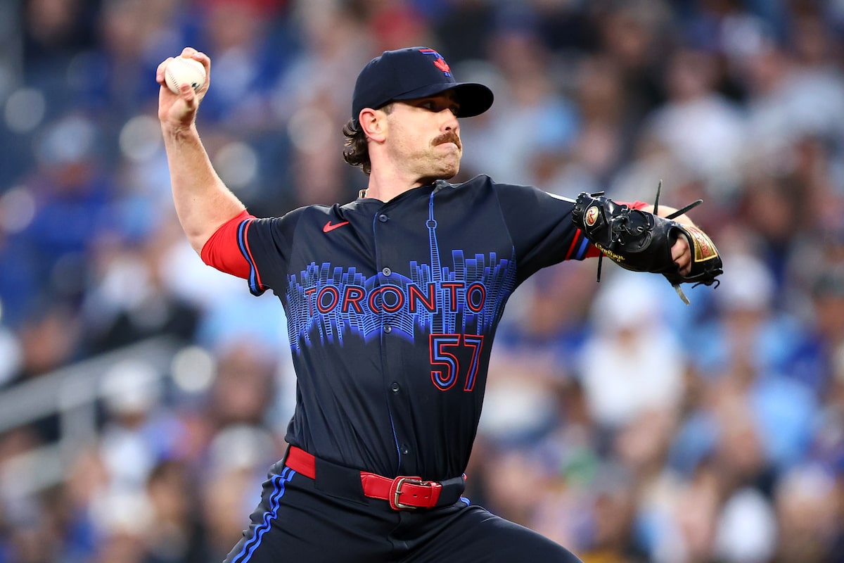 Blue Jays lose to Brewers despite Bieber’s solid home debut