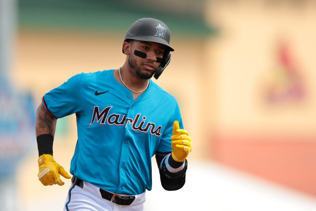 Marlins To Promote Max Acosta