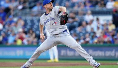 Scherzer, Springer, Kirk help Jays to early lead, win over Pirates