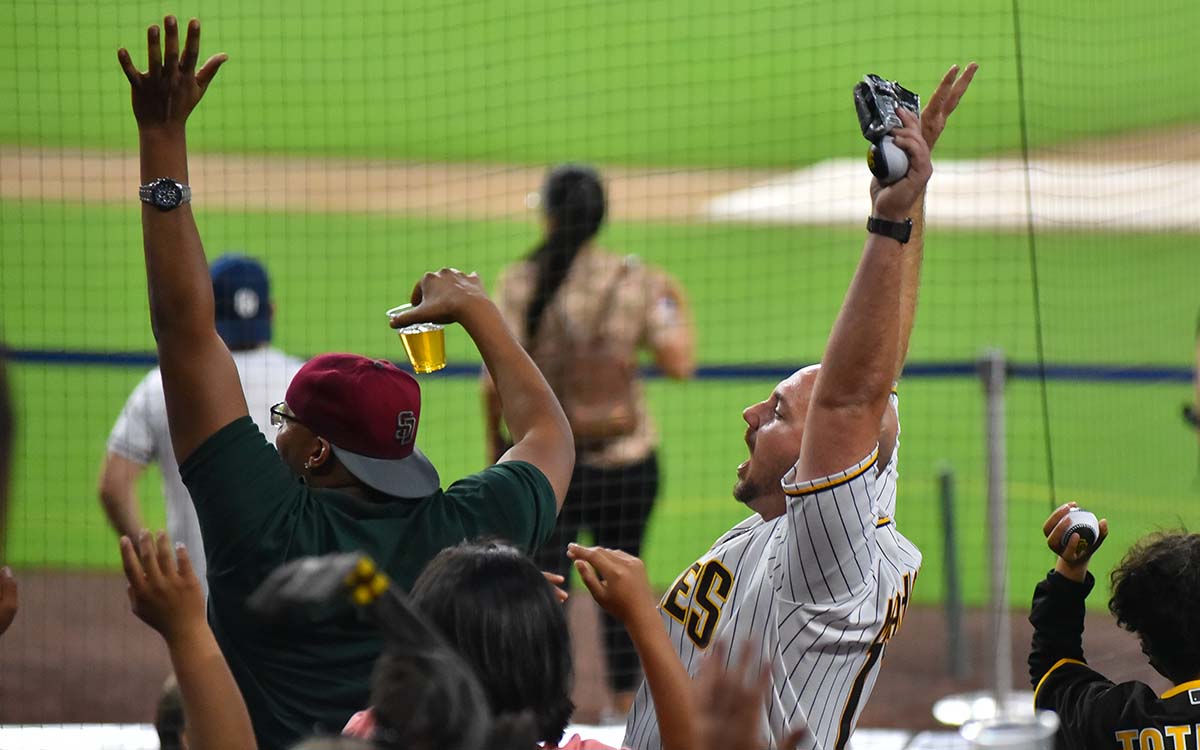 Pivetta strikes out 10, leads Padres past Giants 5-1 to end skid