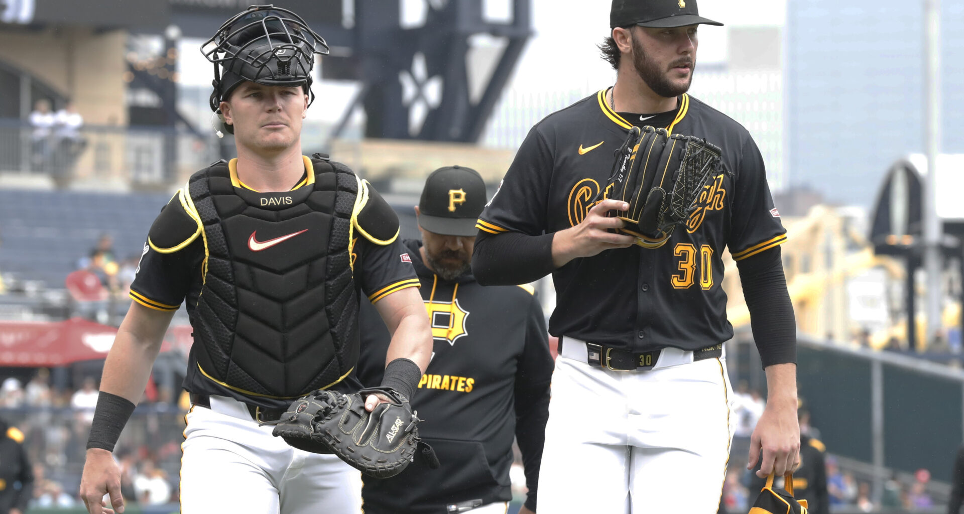 Gilbert, Skenes headline a short-slate Thursday