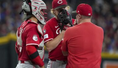 Gurriel, Perdomo each homer, drive in 3 runs in Diamondbacks' 10-1 win over the Reds
