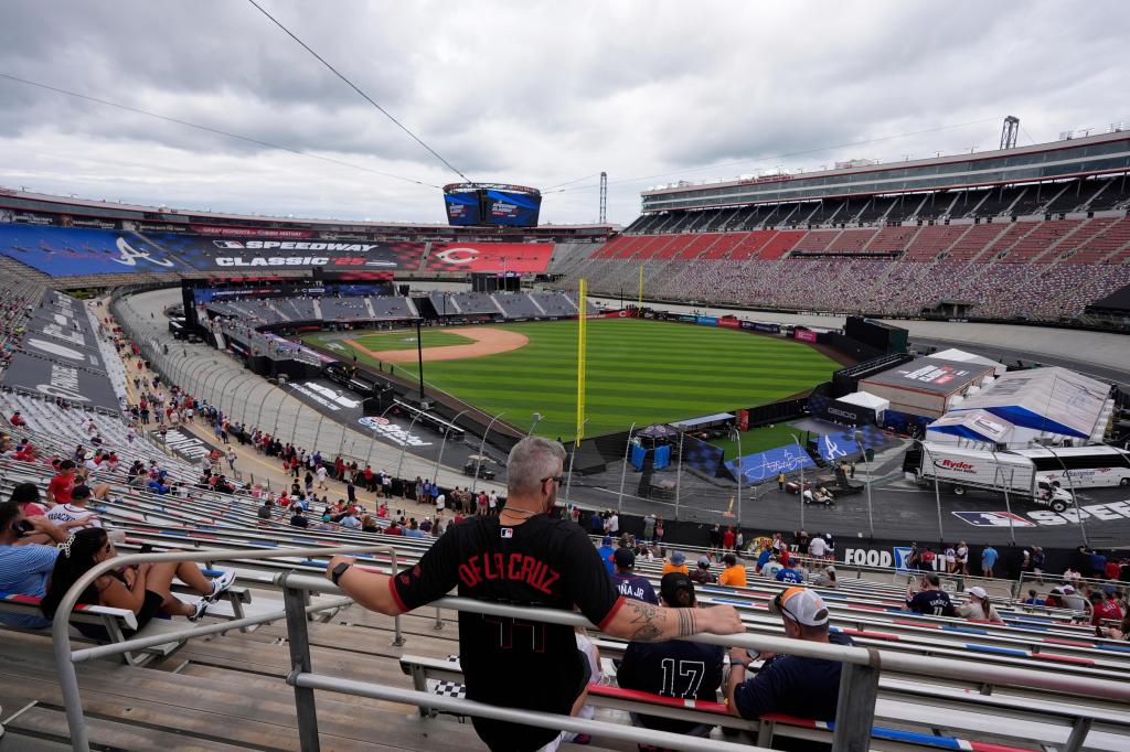 The Atlanta Braves take the MLB Speedway Classic at Bristol after rain suspension – Chicago Tribune