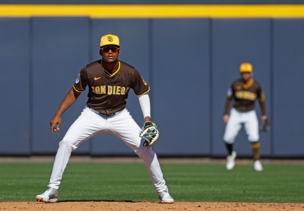 San Diego Padres' Leodalis De Vries plays shortstop during a spring training game against the Athletics on Saturday, Feb. 22, 2025. (K.C. Alfred / The San Diego Union-Tribune)