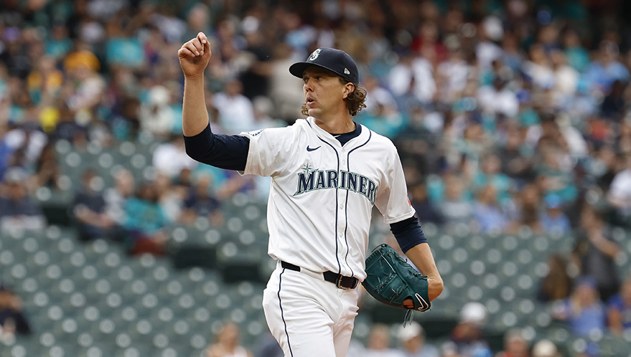 Seattle Mariners Logan Gilbert...