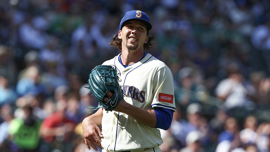 Seattle Mariners Logan Gilbert...