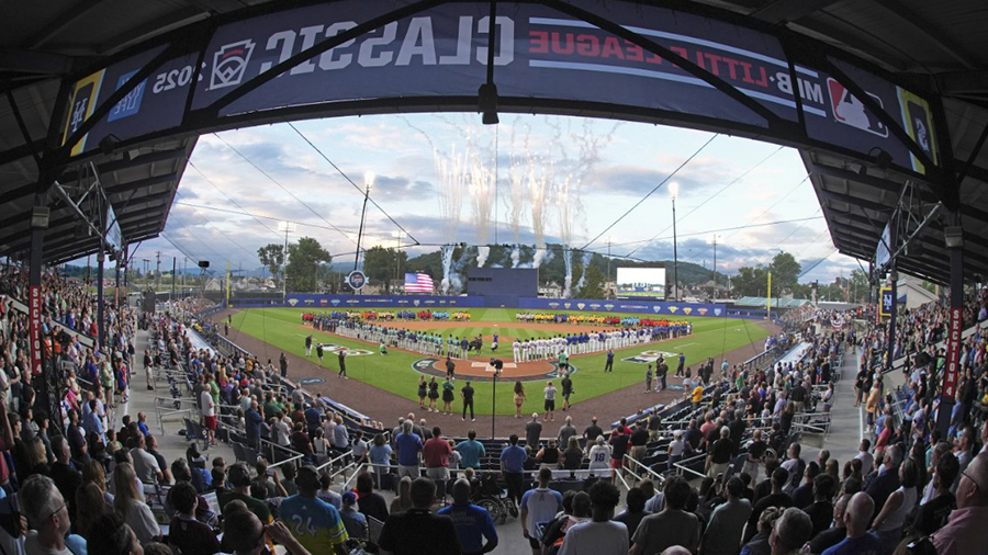 Seattle Mariners New York Mets general view Little League Classic 2025...