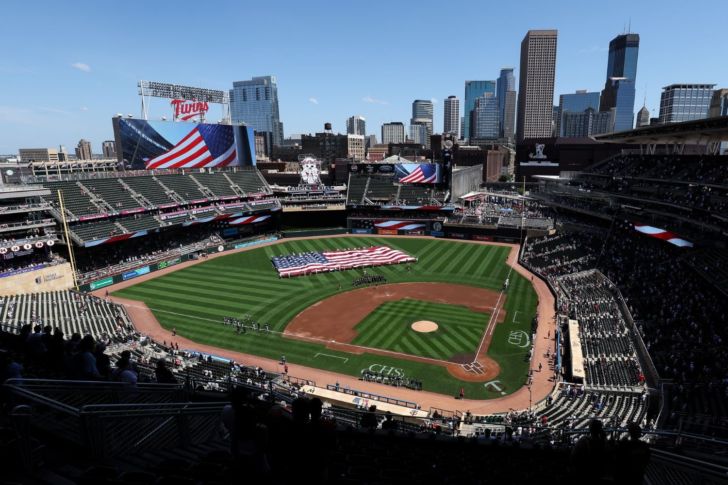 NEWS: Pohlad Family Will Remain Principal Owners of Twins, with New Limited Partners Coming Aboard - Twins