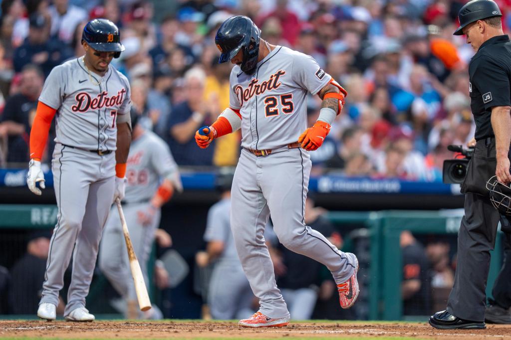 Philadelphia rallies to beat Tigers, 5-4, snapping Detroit win streak – Macomb Daily