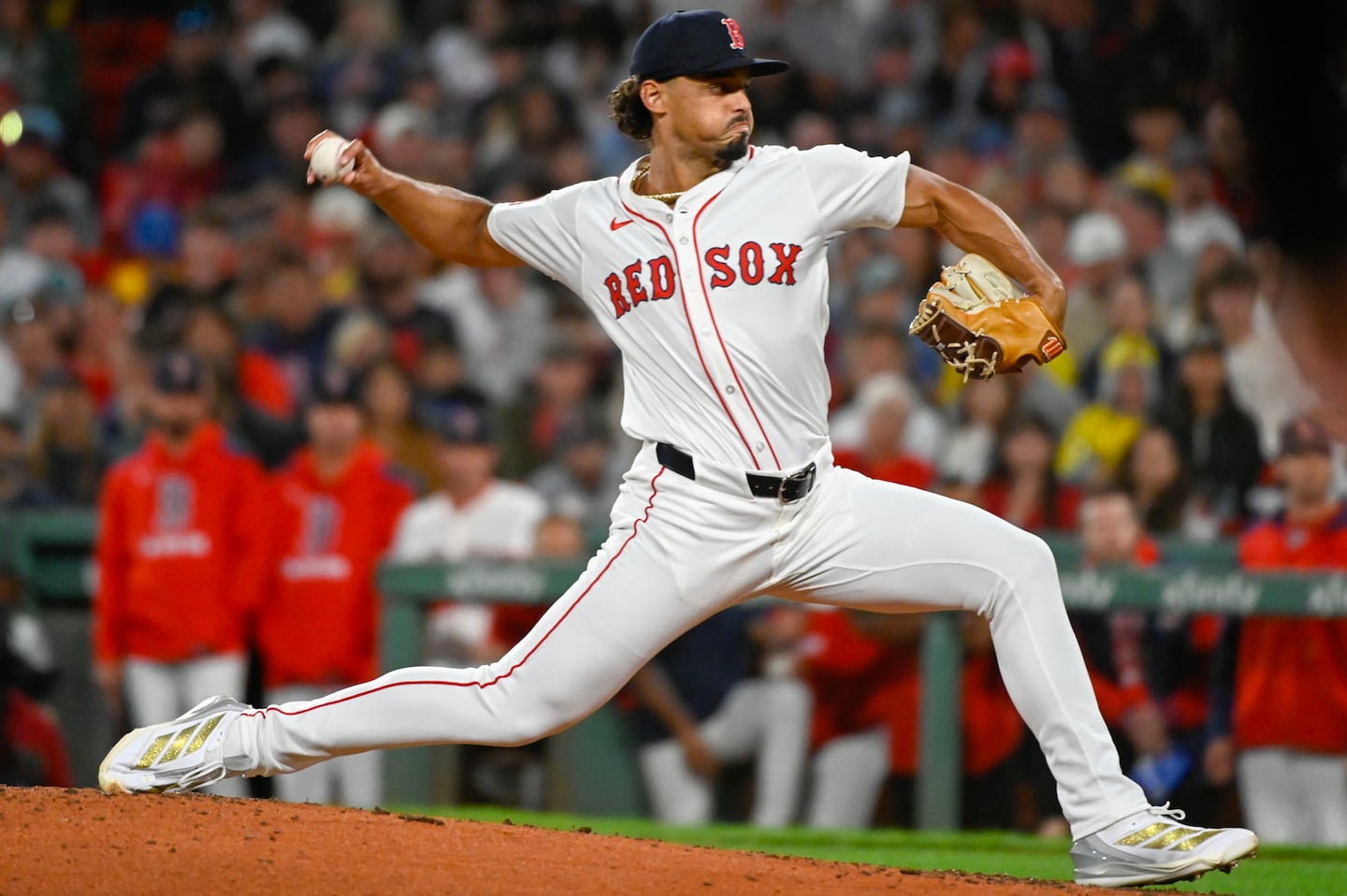 Will the Red Sox be able to harness Jordan Hicks's golden arm?