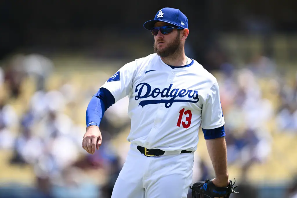 Dodgers Placing Max Muncy on Injured List Ahead of Crucial Padres Series