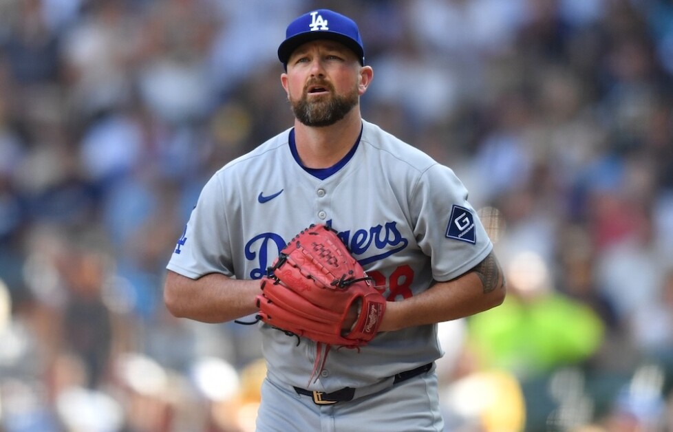 Kirby Yates replaces Blake Snell on Dodgers roster