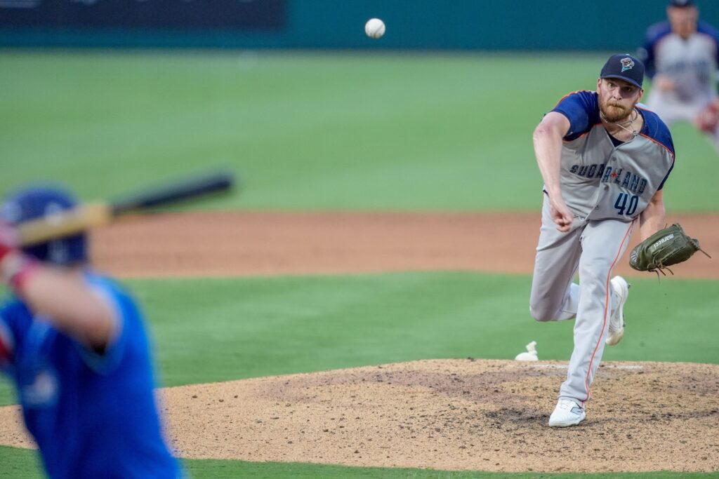 Royals To Sign Nick Robertson To Minor League Deal