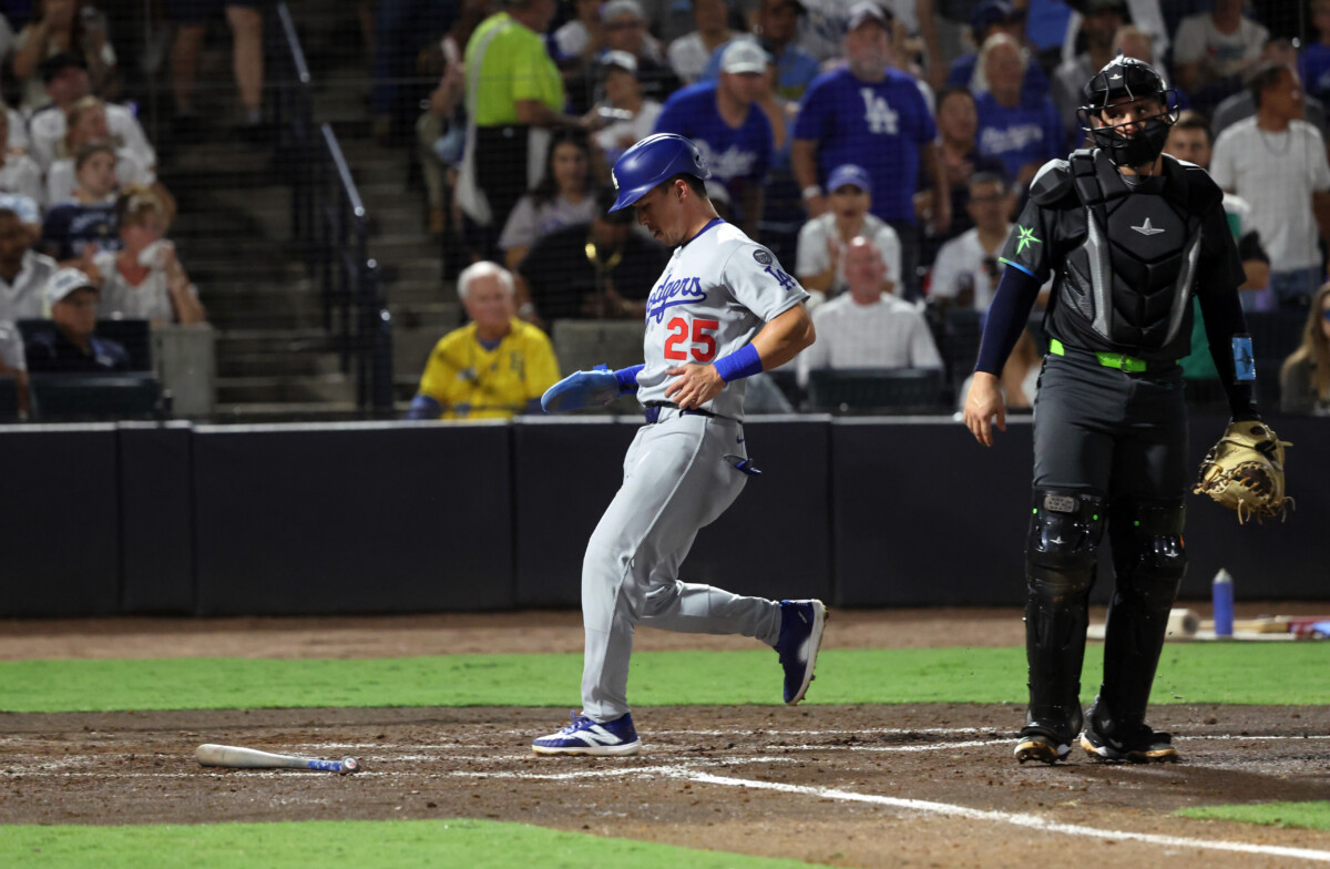 Dodgers' Tommy Edman Leaves Sunday's Series Finale vs Rays With Ankle Injury